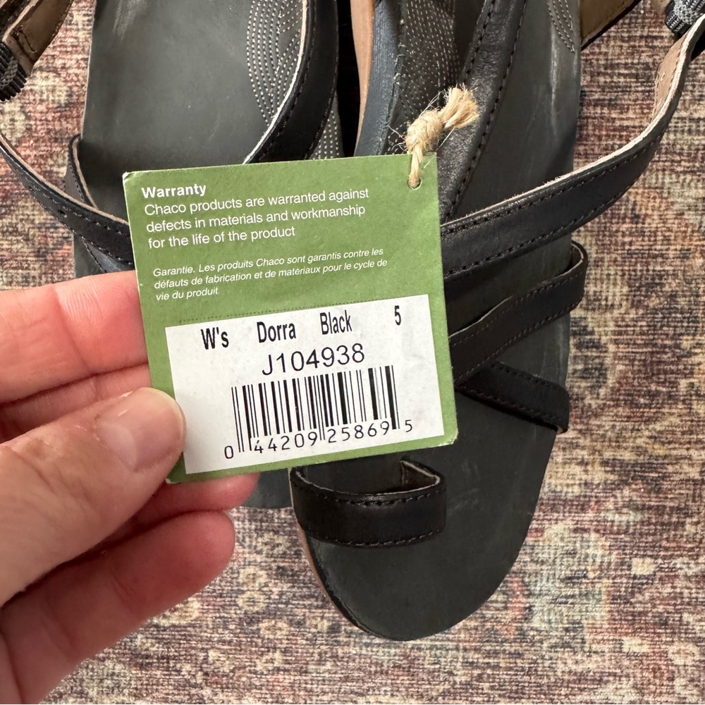 Chaco Dorra Leather Sandals Black 5 NWT - Picture 3 of 4